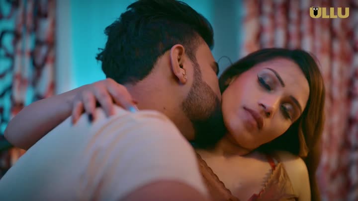 Screenshot Of Aadhi Gharwali (2025) Hindi Season 01 Part 02 ULLU WEB Series