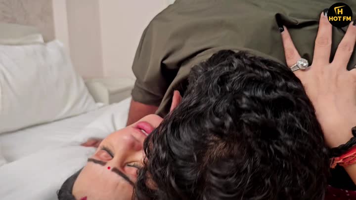 Screenshot Of Alone Bhabhi (2026) Hindi HotFM Short Films