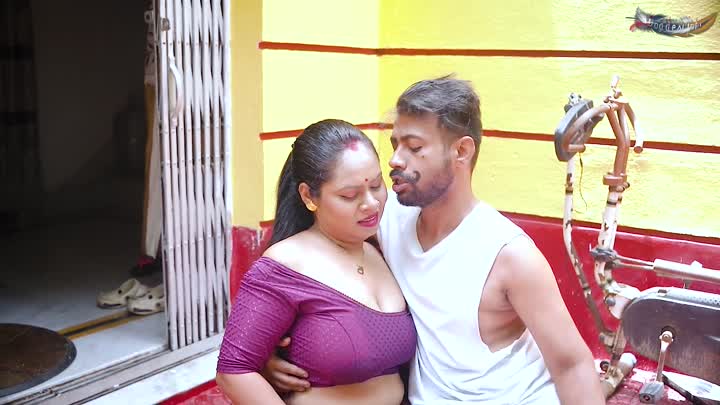 Screenshot Of Arshi Bhabhi (2025) Hindi GoddesMahi Short Films