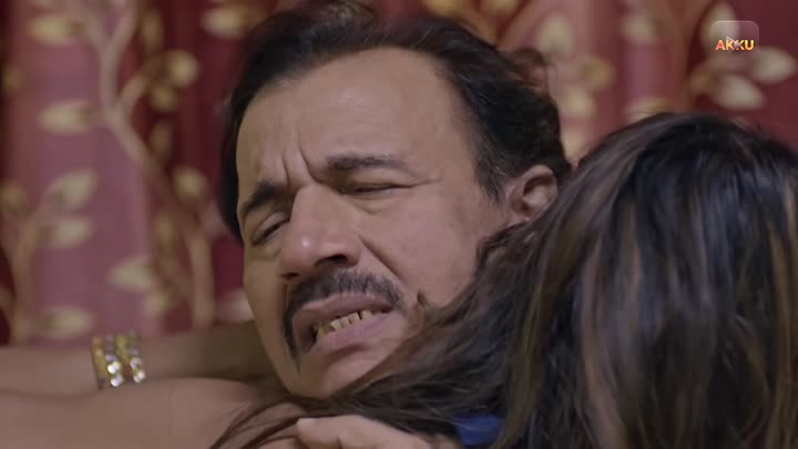 Screenshot Of Chalak Buddha (2026) Hindi Season 1 Episodes 1 To 4 Akkuott WEB Series