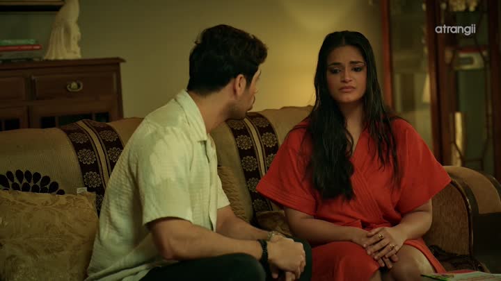 Screenshot Of Chemistry (2026) Hindi Season 1 Part 1 Atrangii WEB Series