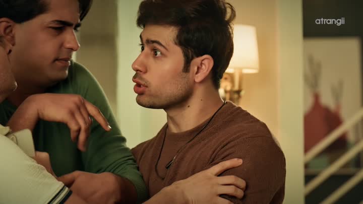 Screenshot Of Chemistry (2026) Hindi Season 1 Part 1 Atrangii WEB Series