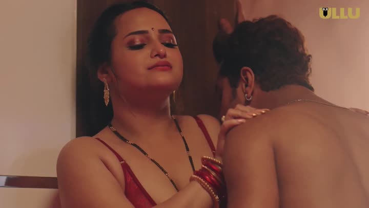 Screenshot Of De De Pyaar De (2025) Hindi Season 01 Part 01 ULLU WEB Series