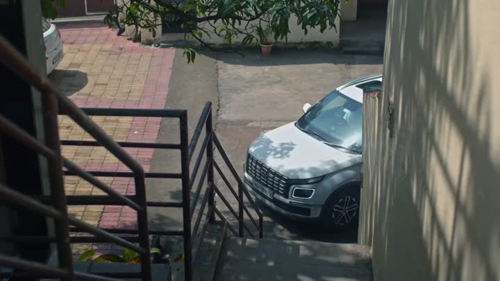 Screenshot Of Dingdong (2026) Hindi Season 1 Episodes 1 TO 3 UNRATED WEB Series
