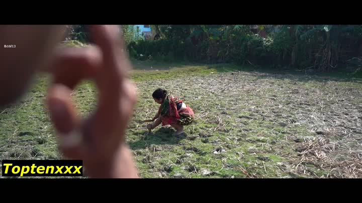 Screenshot Of Gaon Ki Ladki (2025) Hindi TopTenxxx Short Films