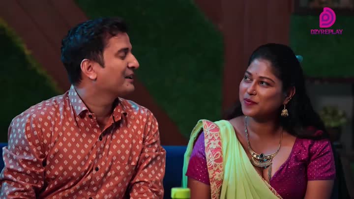 Screenshot Of Ghoonghat (2025) Hindi Season 1 Part 1 DyzrePlay WEB Series