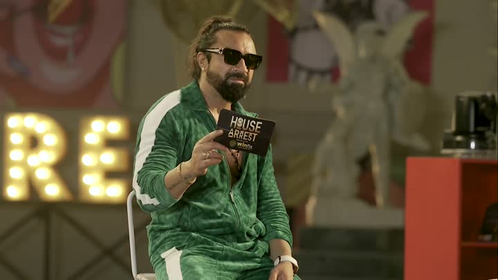 Screenshot Of House Arrest (2025) Hindi Season 01 Episodes 7 ULLU WEB Series
