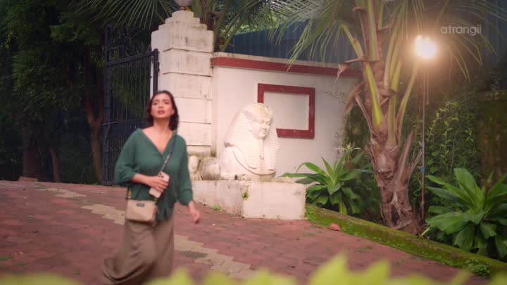 Screenshot Of Joggers Park (2026) Hindi Season 1 Part 1 Atrangii WEB Series