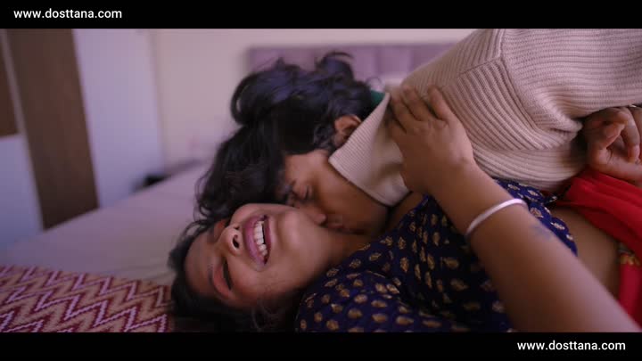 Screenshot Of Neighbors Bhabhi (2025) Hindi Dosttana Short Films