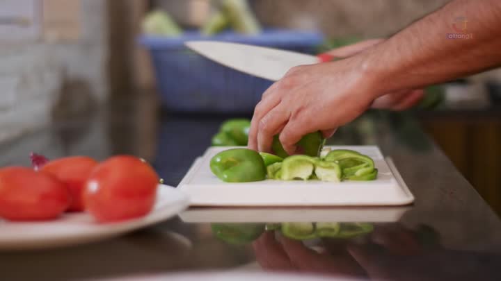Screenshot Of Nishabd (Chef) (2025) Hindi Atrangii Short Films