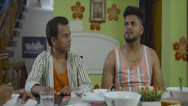 Screenshot Of PG Wali Bhabhi (2026) Hindi Season 01 Complete WOOW WEB Series