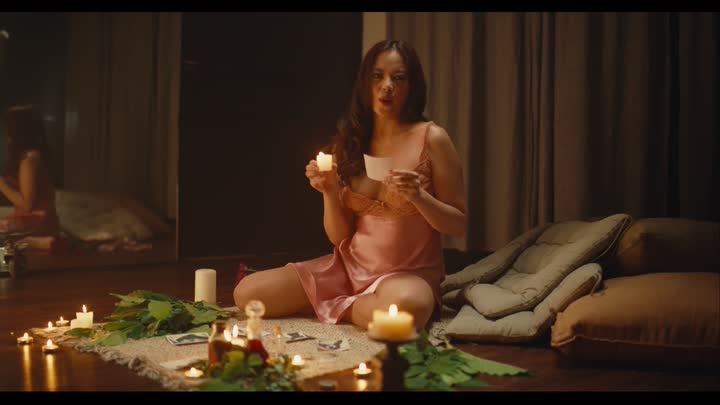 Screenshot Of Pasilip ni Azi The Steamiest Moments of Azi Acosta (2025) Filipino VivaMax Adult Movies