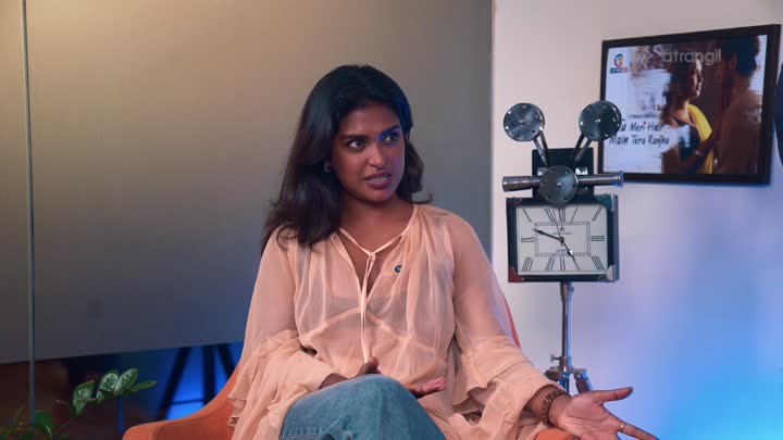 Screenshot Of Poulomi Das (2026) Hindi Atrangii Talks Series