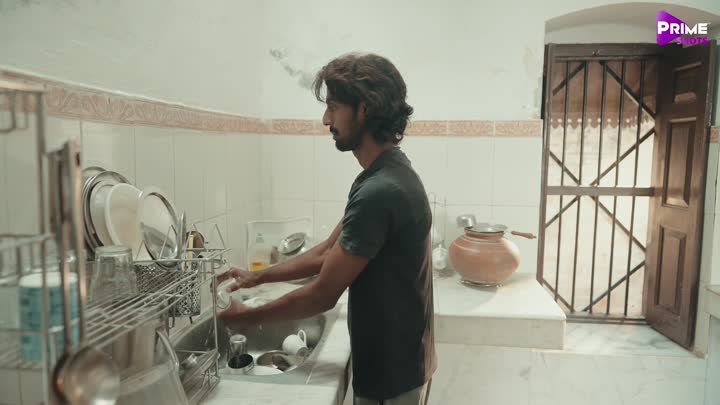 Screenshot Of Sarpanch (2025) Hindi Season 01 Episodes 01 To 03 PrimeShots WEB Series