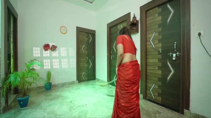 Screenshot Of Shakahari Bhabhi (2024) Hindi Season 01 Episodes 01 Moodx WEB Series HDRip