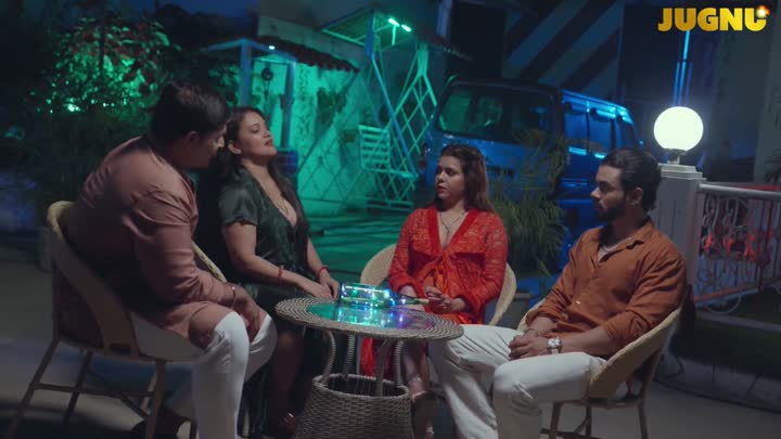 Screenshot Of Shararati Mami (2025) Hindi Season 01 Part 01 Jugnu WEB Series