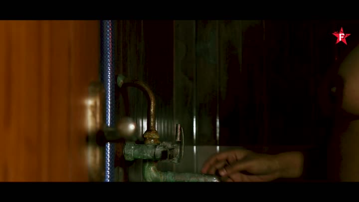 Screenshot Of Shower Baby (2025) Hindi Season 01 Episodes 1 UNRATED WEB Series