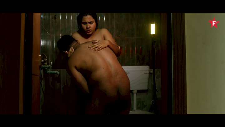 Screenshot Of Shower Baby (2025) Hindi Season 01 Episodes 1 UNRATED WEB Series